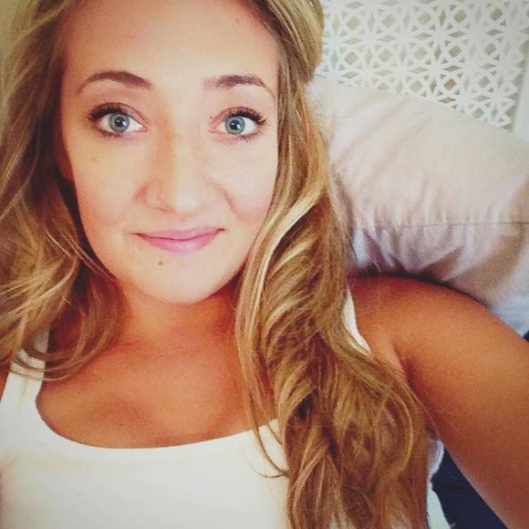 Meet your Posher, Paula - Picture 1 of 1